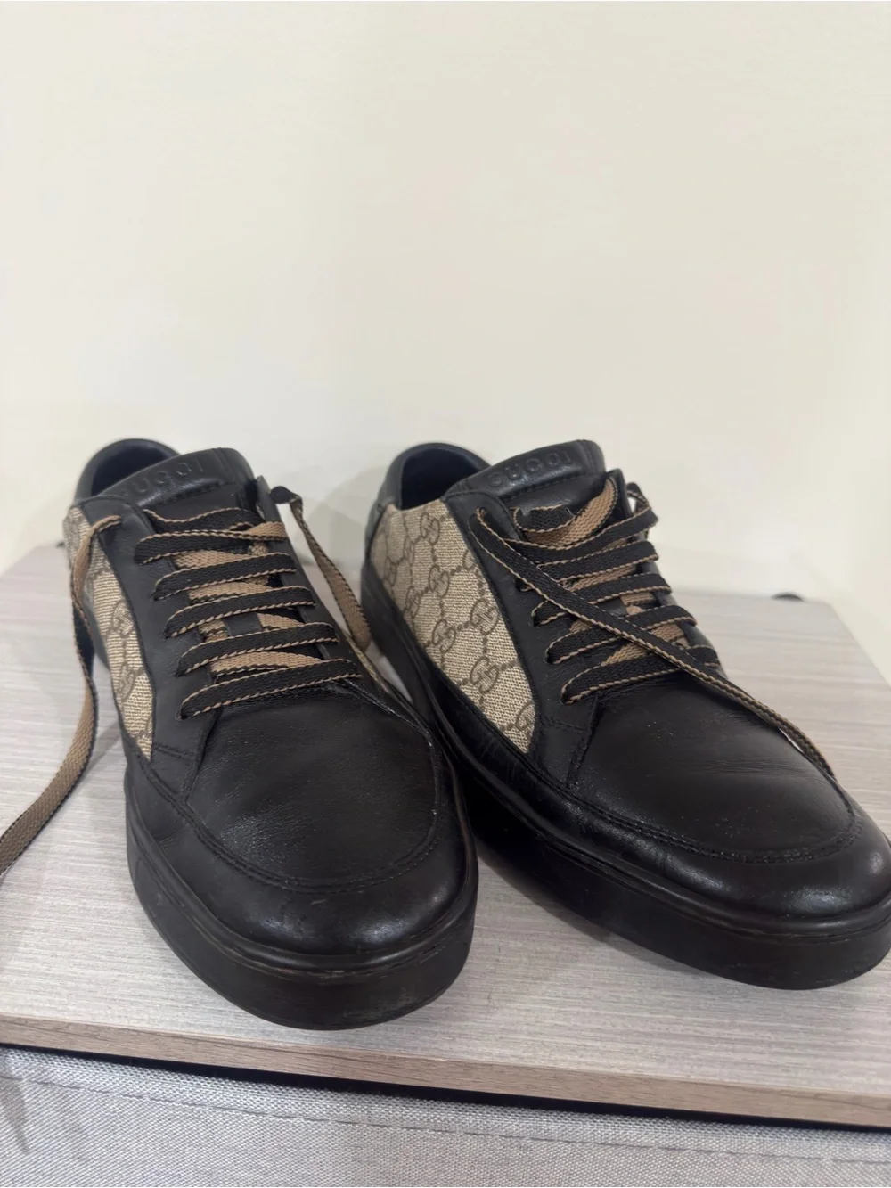 Gucci GG Supreme Black Tan Low Top Sneakers Monogram Trainers Size 9